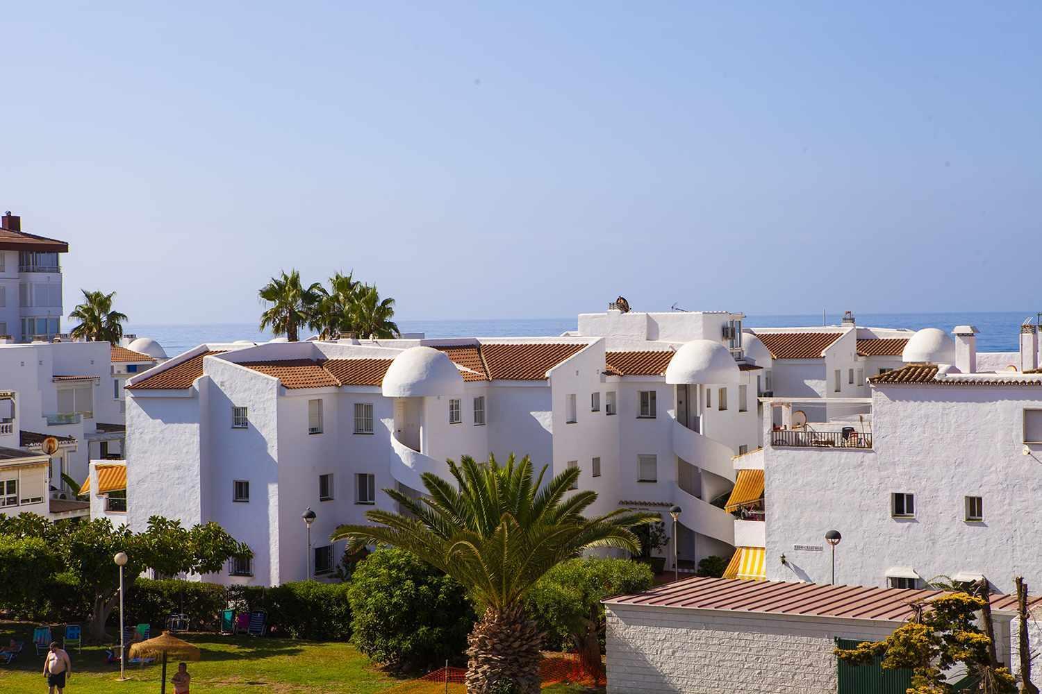 A 100M De Playa Piscina Y Todos Los Servicios Apartment Torrox Bagian luar foto
