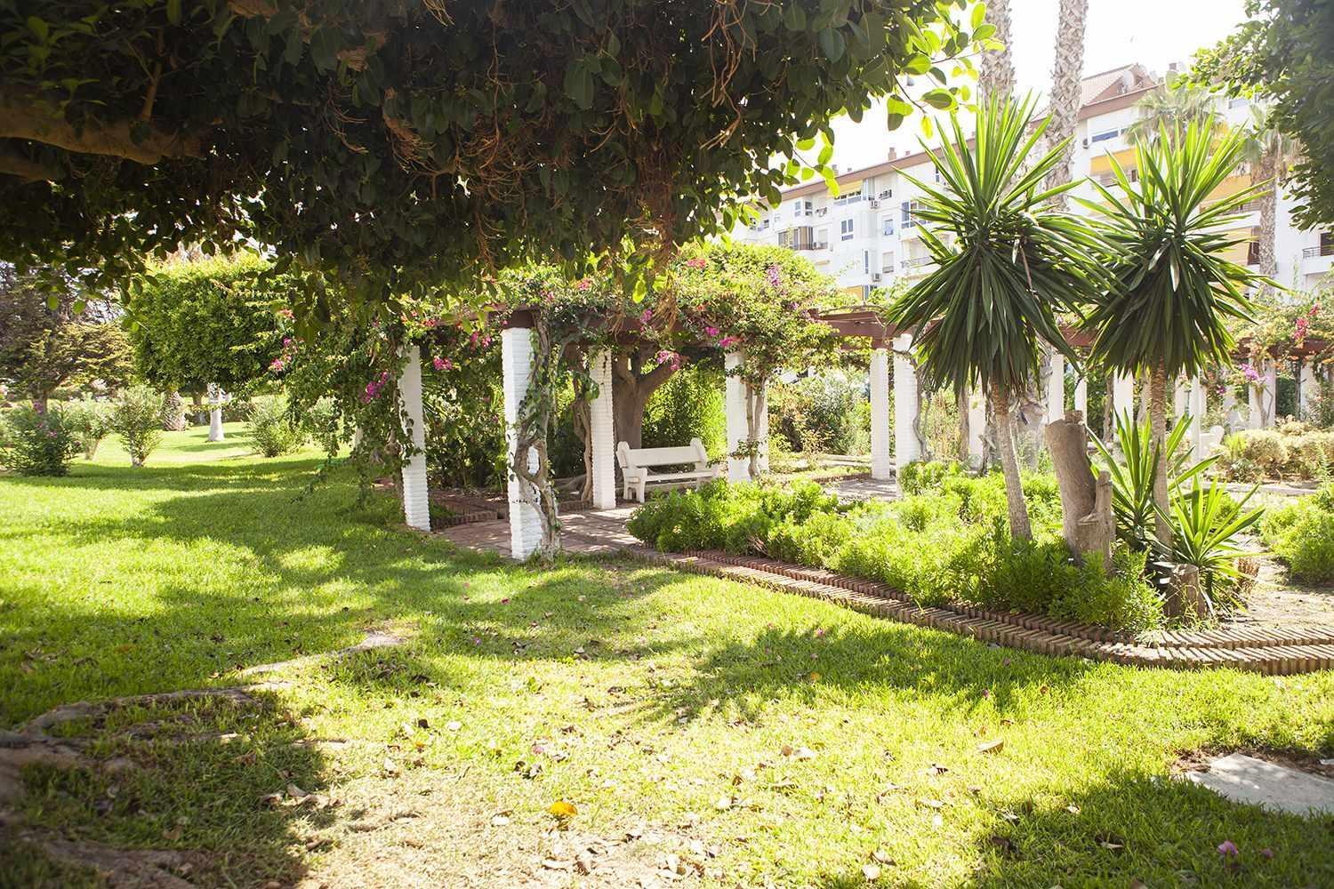 A 100M De Playa Piscina Y Todos Los Servicios Apartment Torrox Bagian luar foto