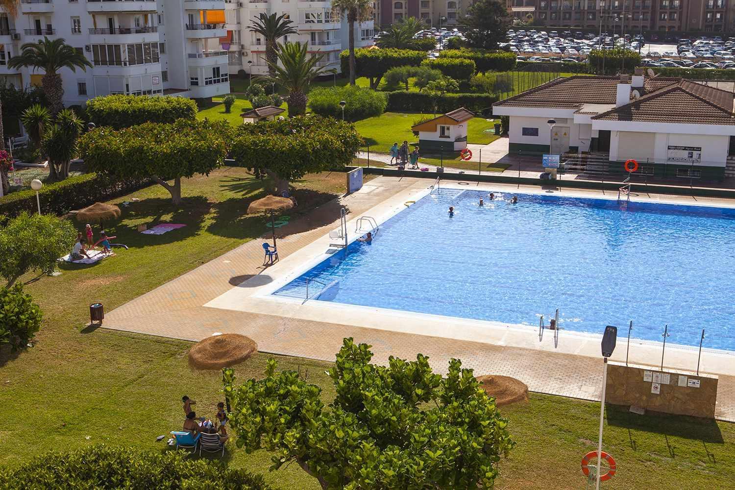 A 100M De Playa Piscina Y Todos Los Servicios Apartment Torrox Bagian luar foto